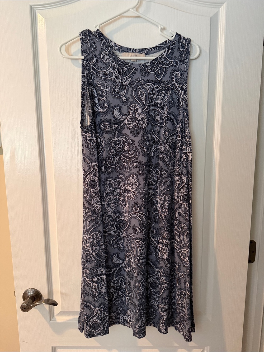 Loft size large, gray, black, and white sleeveless summer dress